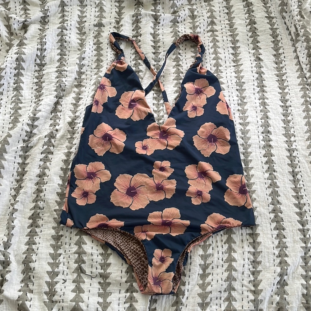Acacia swimwear one piece size L